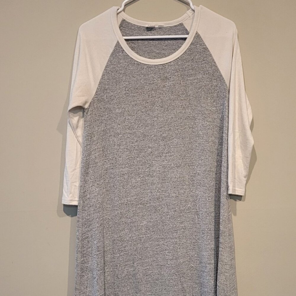 GAP Gray and White Baseball Midi Dress size SMALL EUC